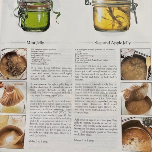 CHRISTMAS COOKBOOK-Over 150 Recipes -Christmas Eve Mull -Appetizers to Desserts - Picture 14 of 14